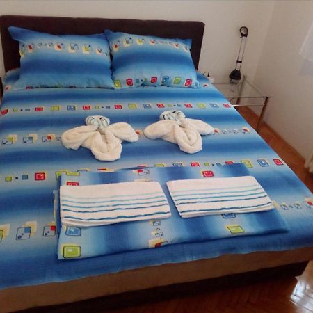 Hostel Corner 021 Νόβι Σαντ Εξωτερικό φωτογραφία
