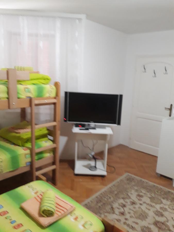 Hostel Corner 021 Νόβι Σαντ Εξωτερικό φωτογραφία